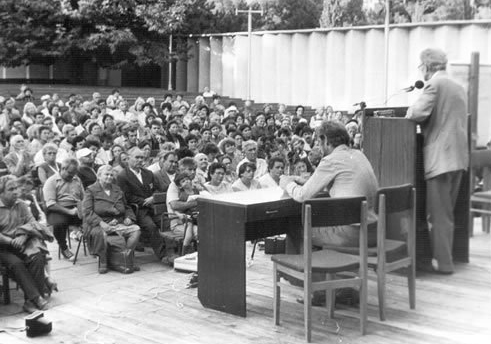 Buteyko tijdens een conferentie in 1988